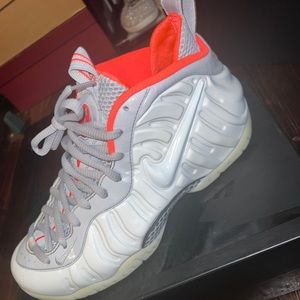 Nike foams